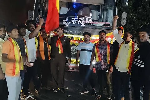 Black soot at Kudalasangama Cross for Maharashtra Bus
