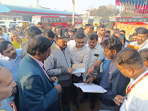 Bus stand