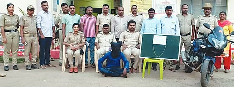 Gold theft in hanagal