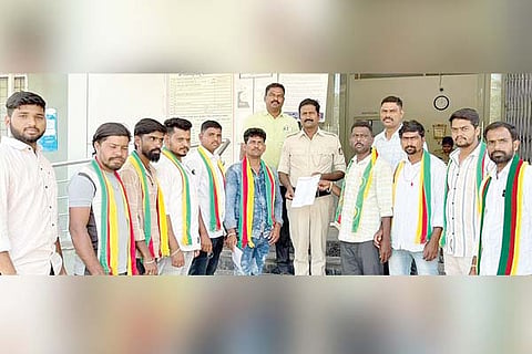 H b halli jaya karnataka sangatane protest