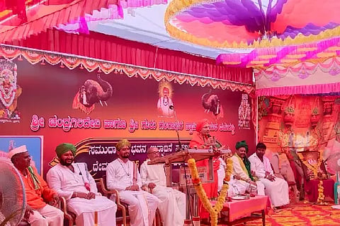 Have unique devotion to Guru