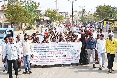 Hutti protest