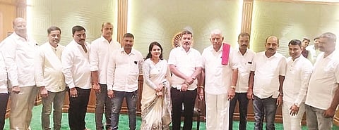  ಪಾಳ್ಯ ಗ್ರಾಮದಲ್ಲಿ ಆಯೋಜಿಸಿದ್ದ ಕಾರ್ಯಕ್ರಮದಲ್ಲಿ ಶಾಸಕ ಸಿಮೆಂಟ್ ಮಂಜು ಮಾತನಾಡಿದರು. 