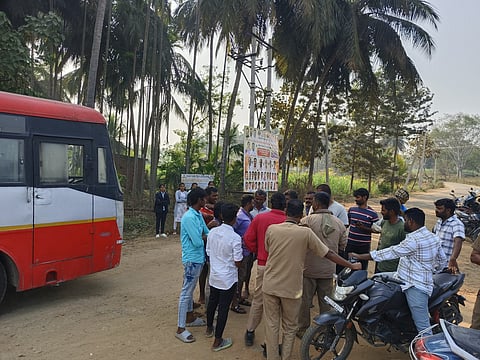 Kodidoddy villagers protest Mandya