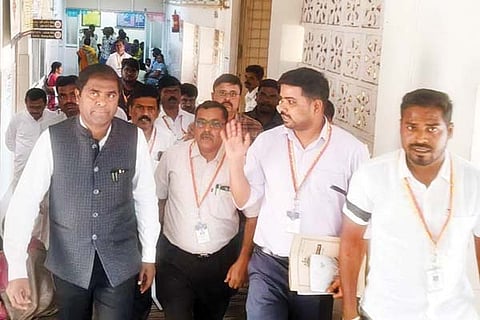Kudligi MLA visit to hospital
