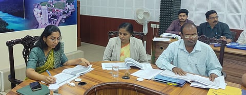 MEETING