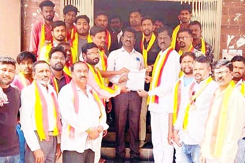 Manvi karave manavi