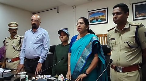 Naxal-Lead