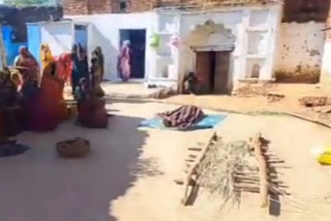 Sons Fight Over Father Funeral Insist on Dividing Corpse