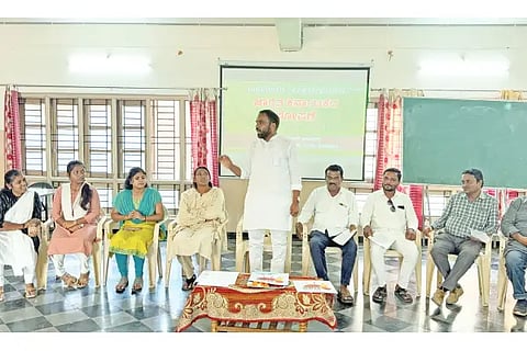 Unveiling of logo of Jagrita Karnataka