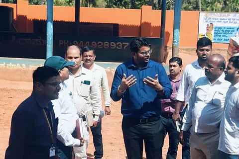 ZP CEO VISIT TO SIDDAPURA