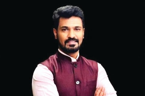dvg-G.B.-VINAY-KUMAR.jpg