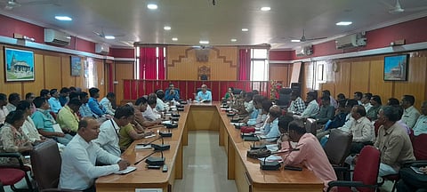 exam meeting photo