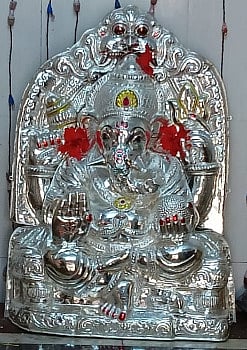 h1-silver ganesha