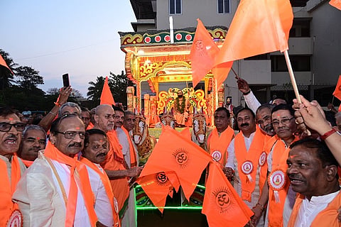 h23-sringeri swamiji
