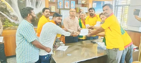 manavi