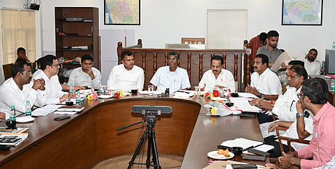 mng-feb18-dc office1