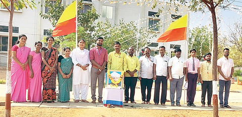 ತಾವರಗೇರಾ ಸಮೀಪದ ಮುರಾರ್ಜಿ ದೇಸಾಯಿ ವಸತಿ ಶಾಲೆಯಲ್ಲಿ ರಾಷ್ಟ್ರೀಯ ವಿಜ್ಞಾನ ದಿನ ಕಾರ್ಯಕ್ರಮ ಹಮ್ಮಿಕೊಳ್ಳಲಾಗಿತ್ತು. ಸಂಪನ್ಮೂಲ ವ್ಯಕ್ತಿ ಭೀಮಸೇನ್ ಕುಲಕರ್ಣಿ, ಪ್ರಾಚಾರ್ಯ ಗುರುಪಾದಗೌಡ ಸೂಡಿ, ಶಿಕ್ಷಕರಾದ ರಂಗನಾಥ ಮೇಟಿ, ಜನಾರ್ದನ ಕೊಳ್ಳಿ, ನರಸಿಂಗಪ್ಪ ಪೊಲೀಸ್ ಪಾಟೀಲ್, ಅಮರೇಗೌಡ ಮಾಲಿಪಾಟೀಲ್ ಇತರರಿದ್ದರು.