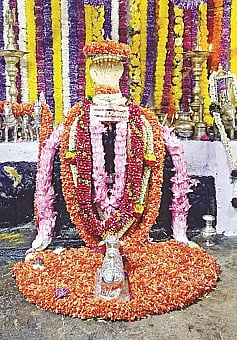 ಯತ್ತಂಬಾಡಿಯ ಕಾಳೇಶ್ವರ ಸ್ವಾಮಿಯ ದೇವರ ಚಿತ್ರ.