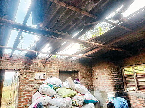 ಮಳೆಯಿಂದ ವಾಸದ ಮನೆಗೆ ಹಾನಿ