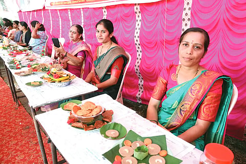 2sirsi2- FALA PUSHPA PRADARSHANA