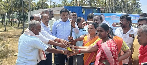 Bus stop construction begins in Honaganahalli village Mandya