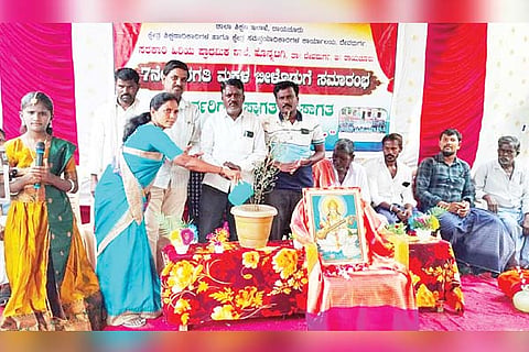 Devadurga sendoff students