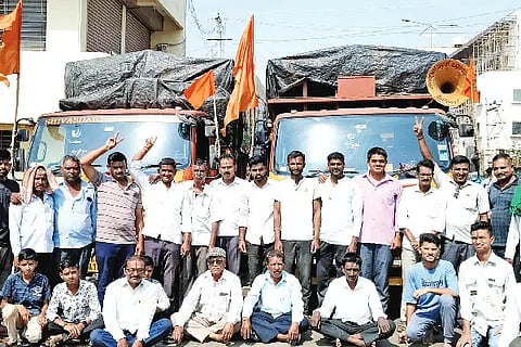 Distribution of food and prasadam to Srisailam devotees