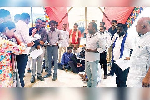 Hanumasagar workers protest