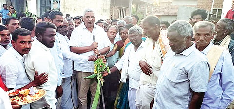ಉಪ ಕಸುಬಿನ ಕಡೆ ಗಮನಹರಿಸಿ