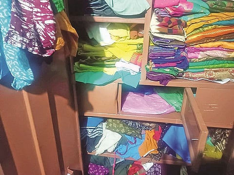 ನಾಗೇಶ್ ಅವರ ಮನೆ ಬೀಗ ಮುರಿದು ಕಳವು ಮಾಡಿರುವುದು.