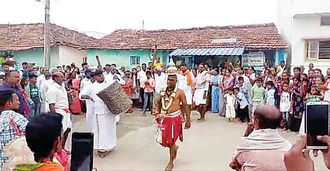 ವಿಜೃಂಭಣೆಯ ಕರಗ ಮಹೋತ್ಸವ