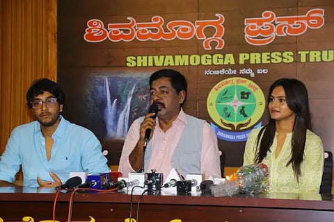 Manada Kadalu film
