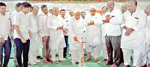 RON HK PATIL
