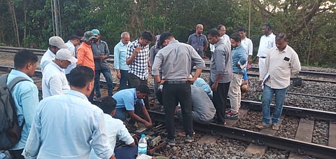 mng--11 march train track