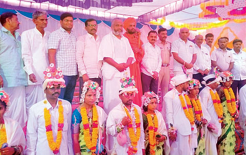 Mass Wedding,