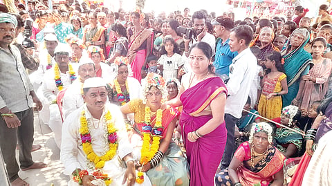 wedding of 10 couples