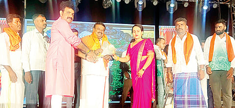 1 Film SONGS MLA