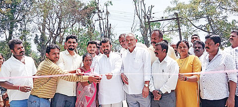 ಕಾಂಕ್ರೀಟ್ ರಸ್ತೆ ಉದ್ಘಾಟನೆ