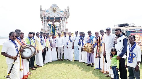 ಉಯ್ಯಂಬಳ್ಳಿಹುಂಡಿ ಗ್ರಾಮದಲ್ಲಿ ಅಂಬೇಡ್ಕರ್ ಜಯಂತಿ