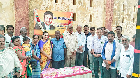 district koppal rd.rajkumar birthday celebration fans