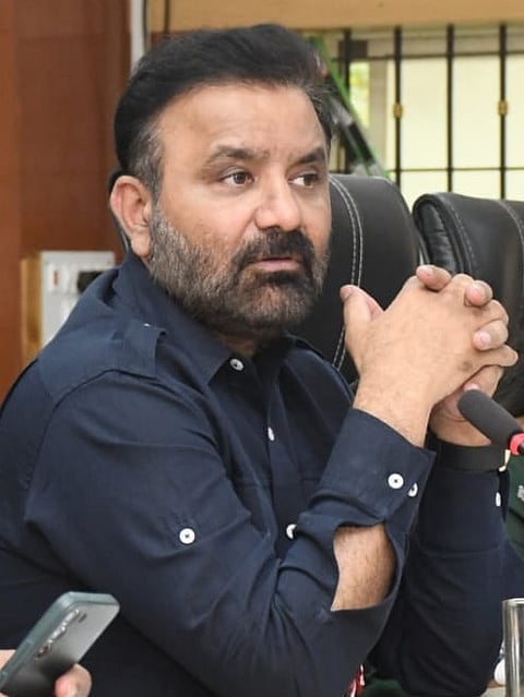 7 Dwd 1 Santosh Lad
