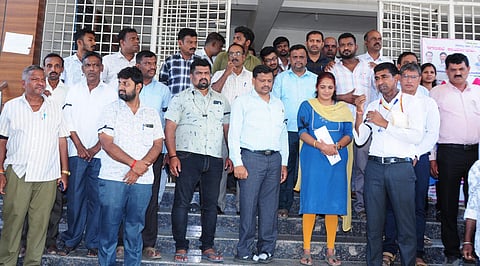 Civil Employees Association protest Mandya