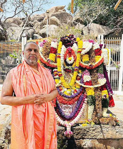 Kavindra Tirtha's preliminary worship