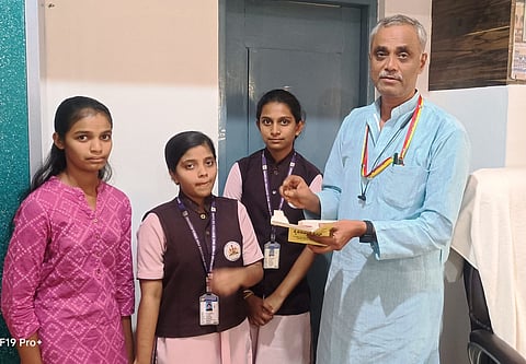 HUN-APR-9-6(GIRLS GOVT PI COLLEGE)