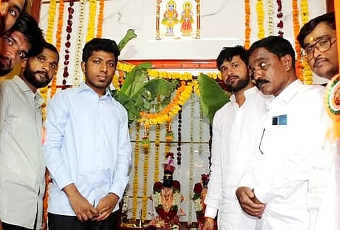 Hanuman- Vithal rukmini Mandir Kalasaroohan -1 - Copy