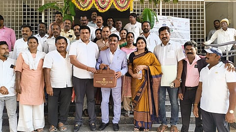 Municipal budget presentation Mandya