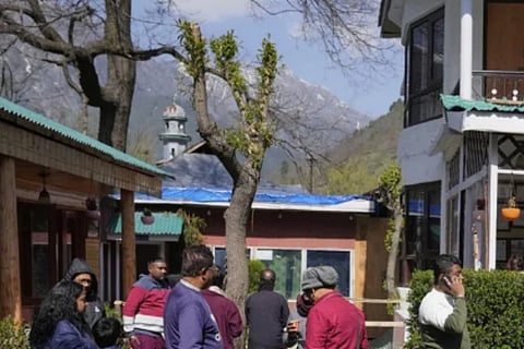 Over 50 Tourists From Goa Stuck In Jammu And Kashmir After Terror Attack