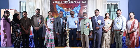 daksha college