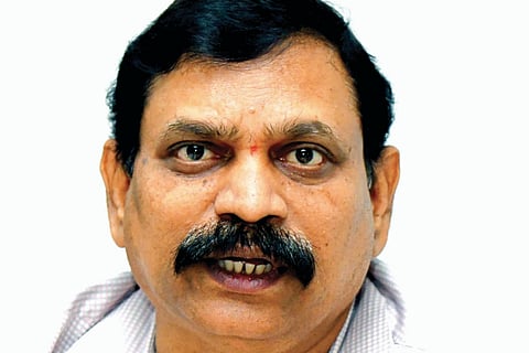 dvg-Dr.-Suresh-Hnagavadi.jpg
